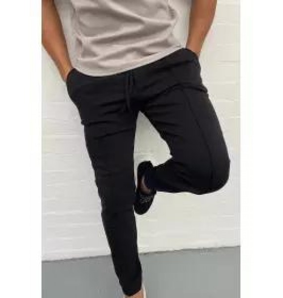 Core slim jogging pants