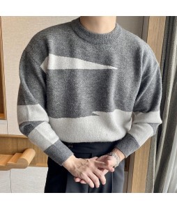 Round Neck Contrast Long-sleeved Knitted Sweater